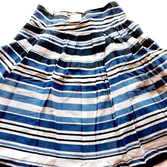 St. John's Bay Womens Skirt Navy Blue Midi Stripe A-line Size 6 New - Picture 7 of 9